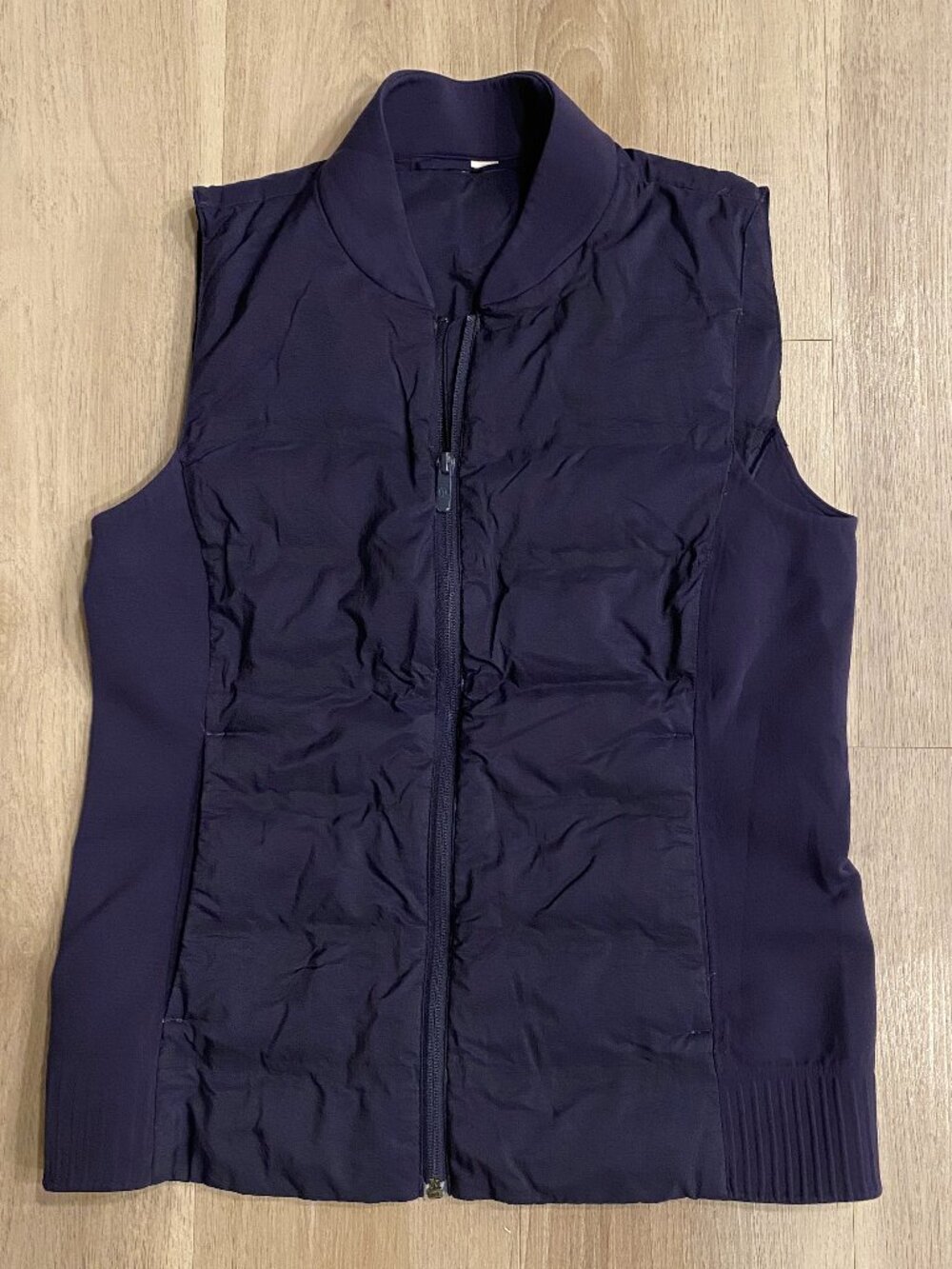 Lululemon Lightweight Zip Front Vest Navy Blue Size 8 Medium Athletic Layer